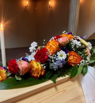 Att välja borgerlig officiant för personliga ceremonier