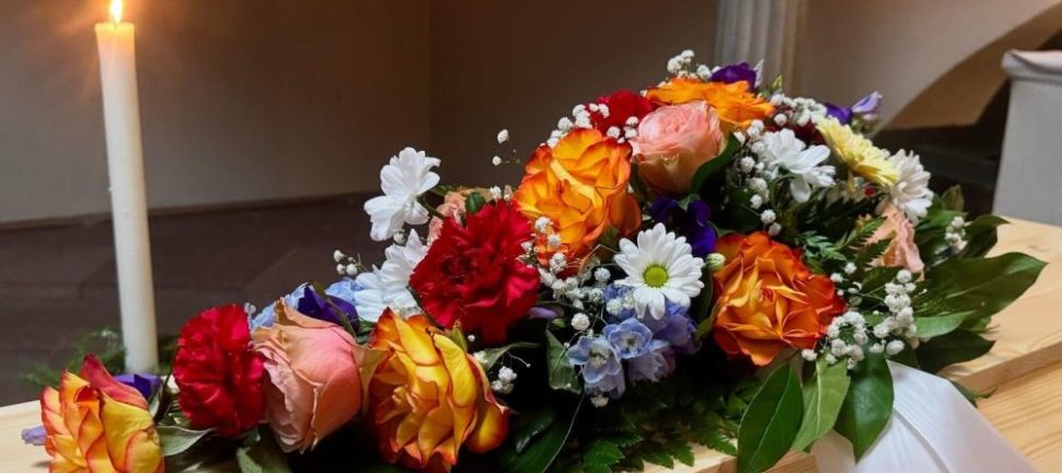 Att välja borgerlig officiant för personliga ceremonier