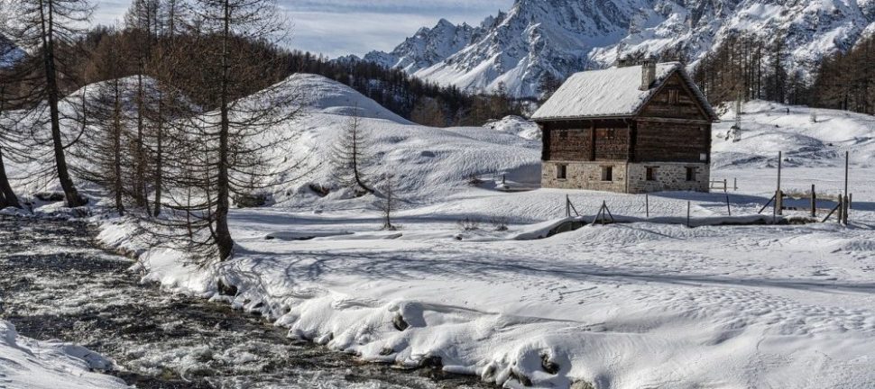 Stugor i grövelsjön  fjällupplevelser året runt