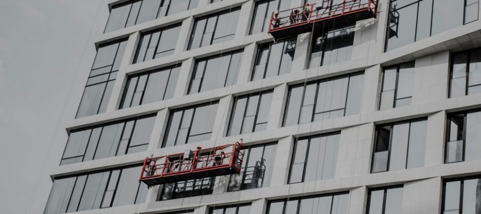 Fönsterputs  så får du skinande rena fönster året runt