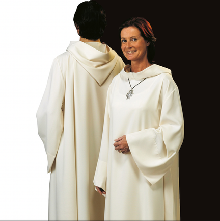 Albor i kyrkans liv  historia, funktion och val av rätt plagg