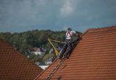 Takläggare  kunskap, kvalitet och trygghet över huvudet